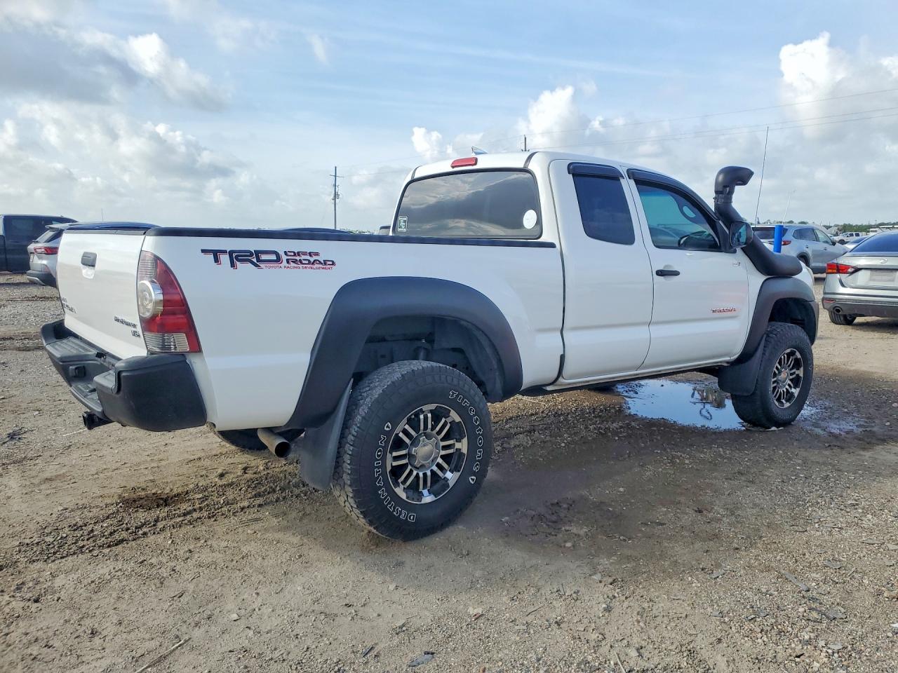 Toyota Tacoma Prerunner Access Cab