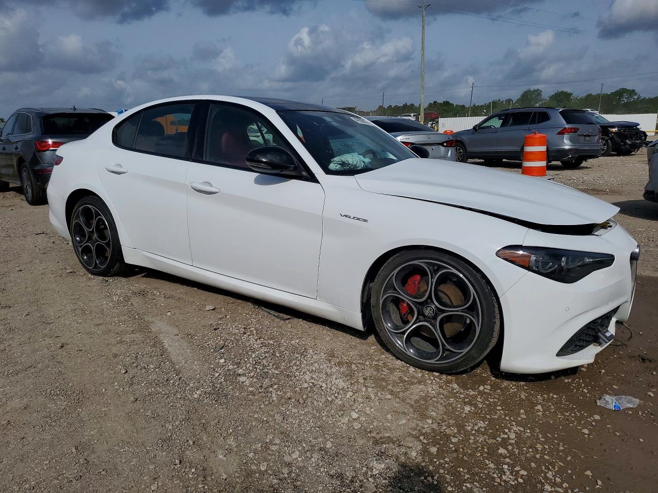 Alfa Romeo Giulia Ti