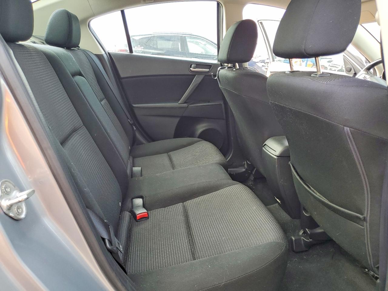 Mazda 3 I