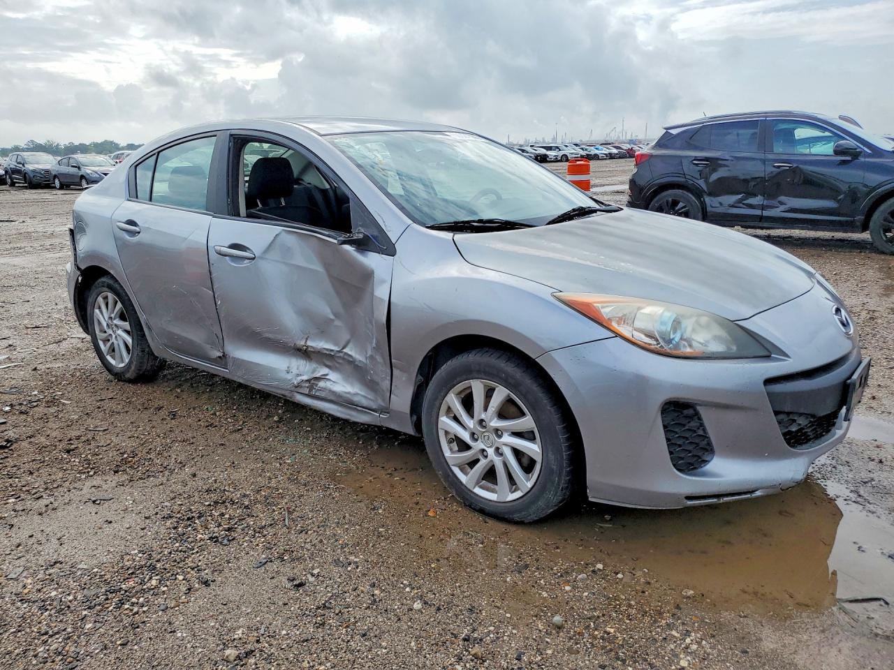 Mazda 3 I