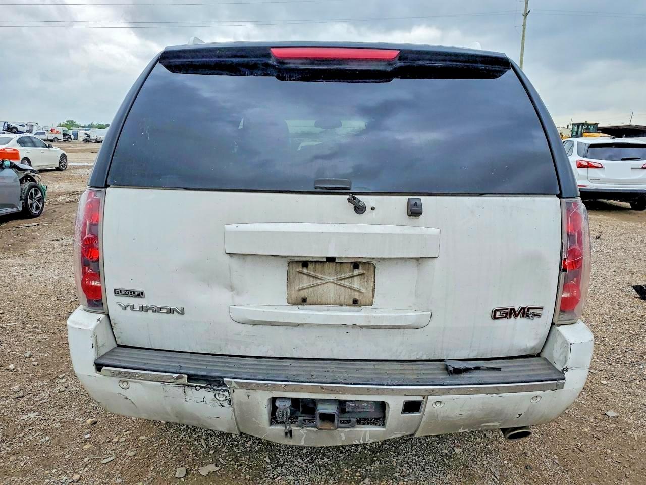 GMC Yukon Denali