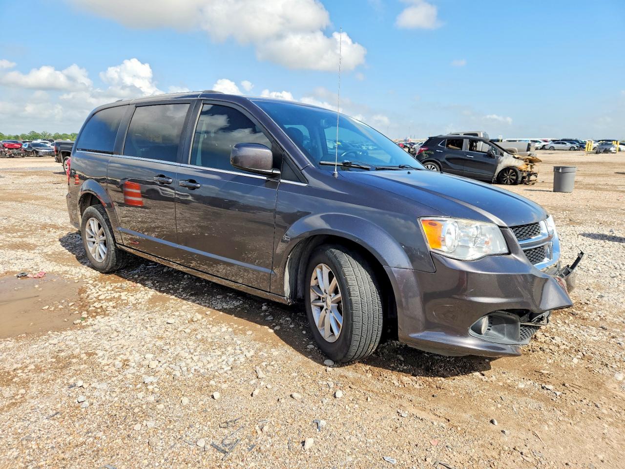 Dodge Caravan Sxt