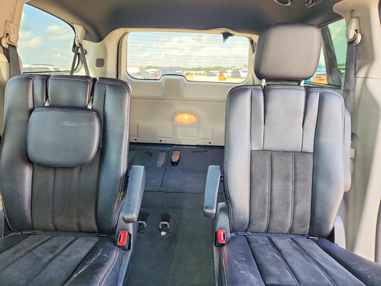 Dodge Caravan Sxt