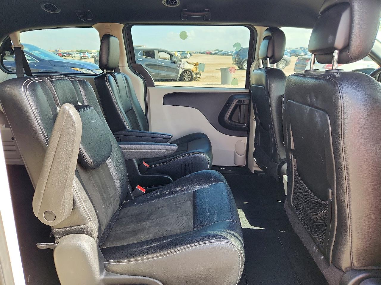 Dodge Caravan Sxt