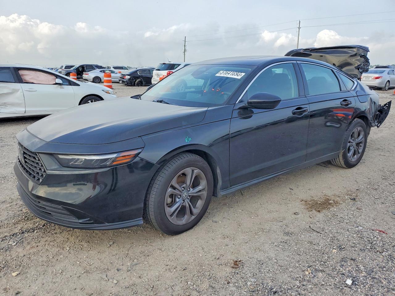 Salvage Honda Accord Image