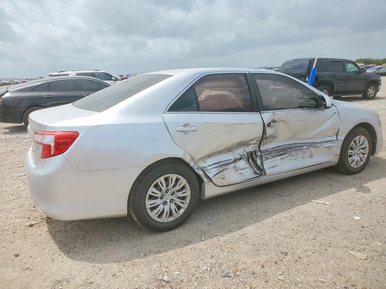 Toyota Camry L