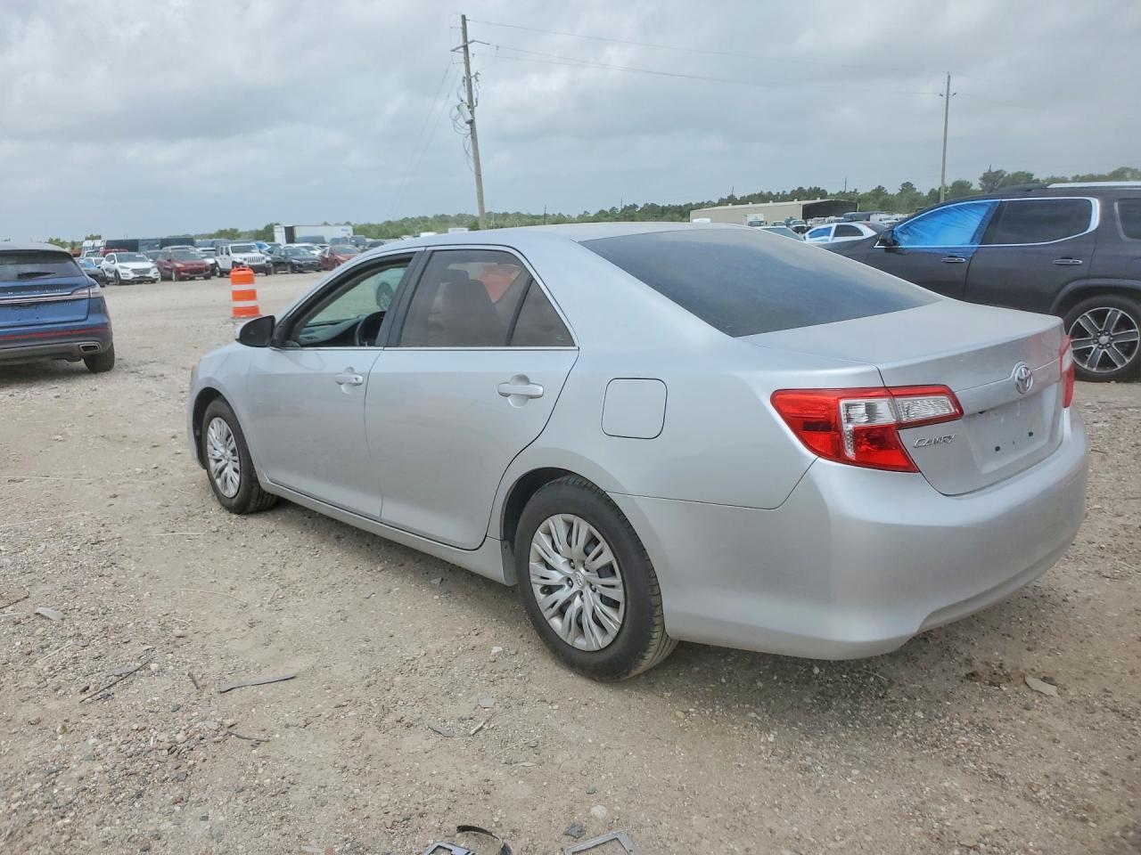 Toyota Camry L