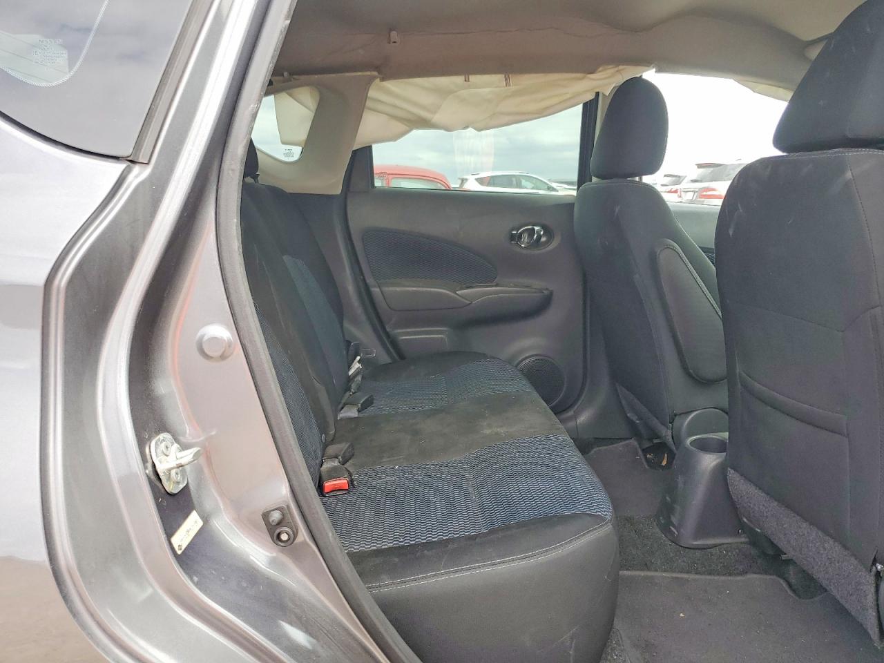 Nissan Versa Sv