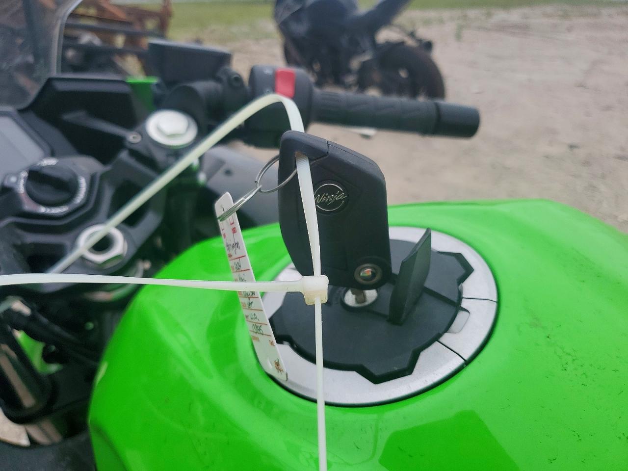 Kawasaki Ex A