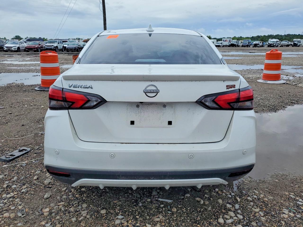 Nissan Versa Sr
