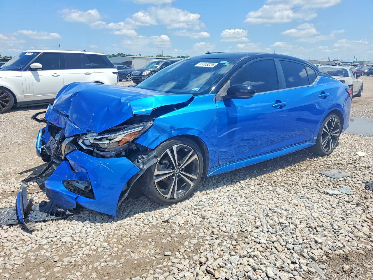 Salvage Nissan Sentra Image