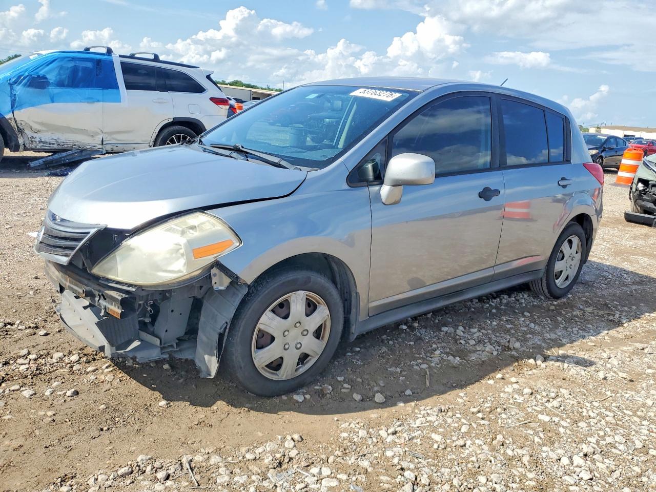 Salvage Nissan Versa Image
