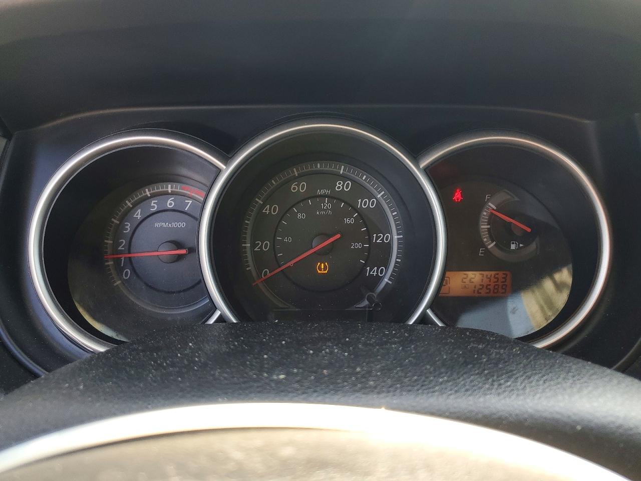 Nissan Versa 1.8 S