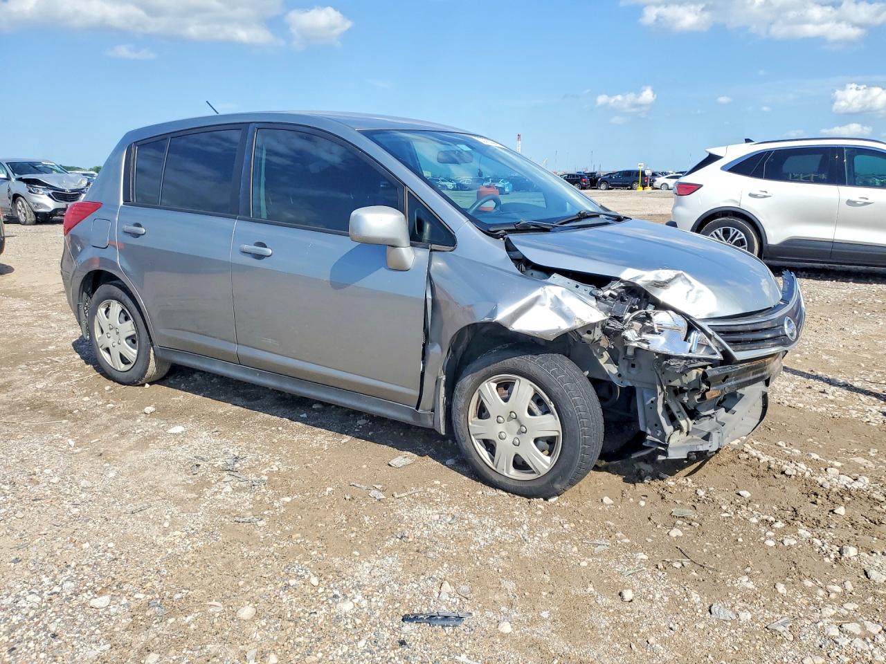 Nissan Versa 1.8 S