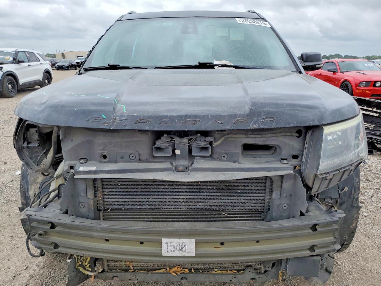 Ford Explorer Sport