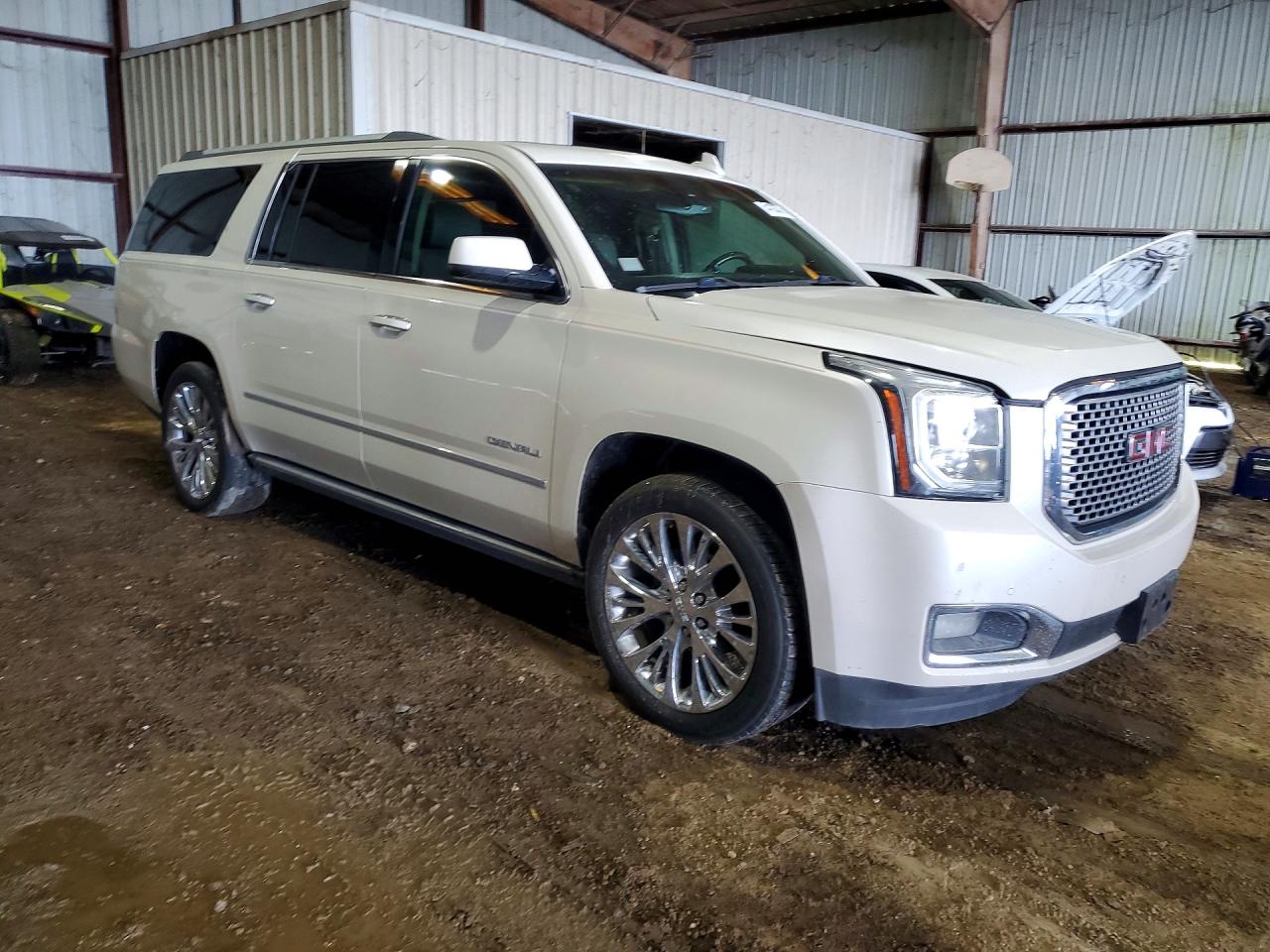 GMC Yukon Denali