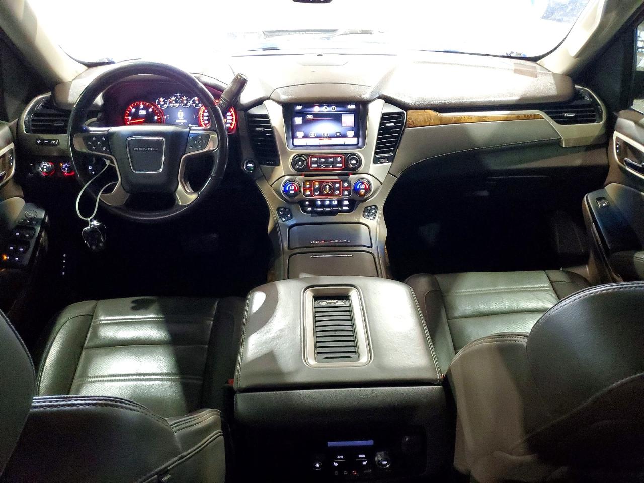 GMC Yukon Denali