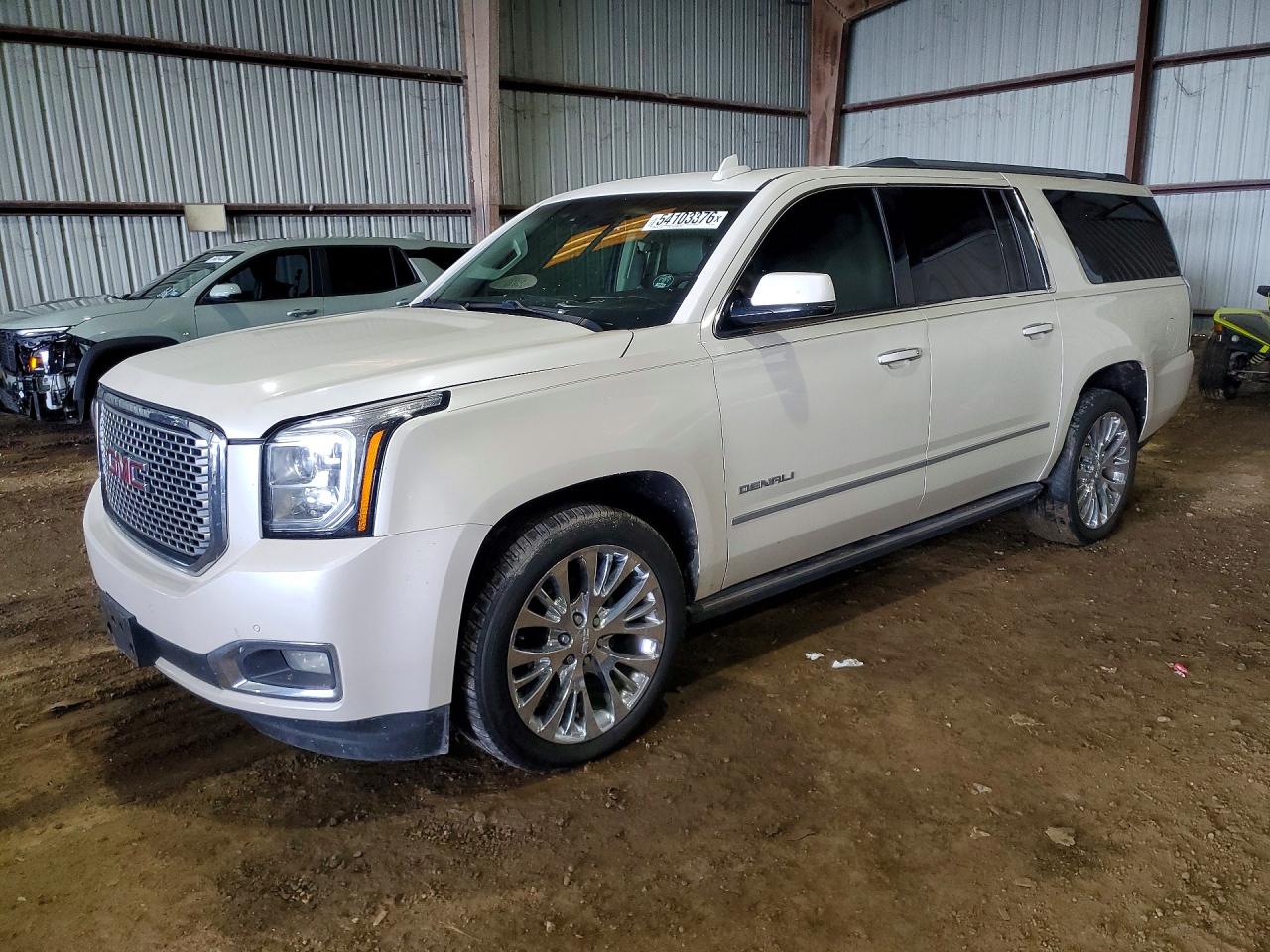 Salvage GMC Yukon Image