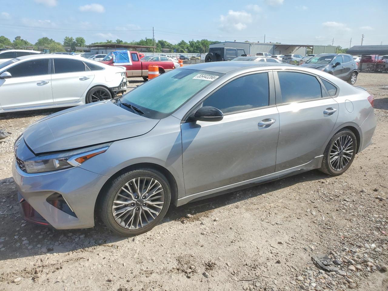 Salvage Kia Forte Image
