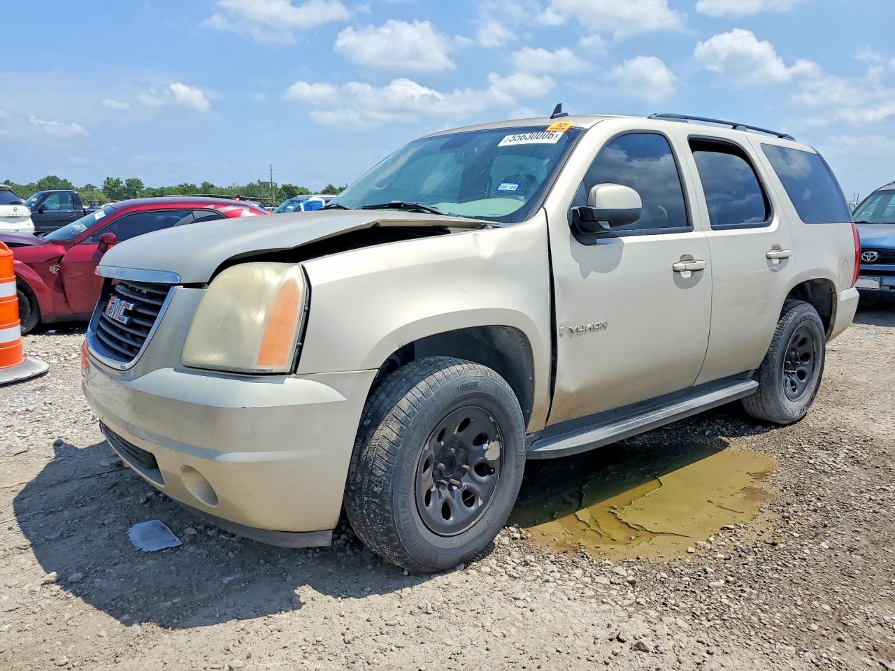 Salvage GMC Yukon Image