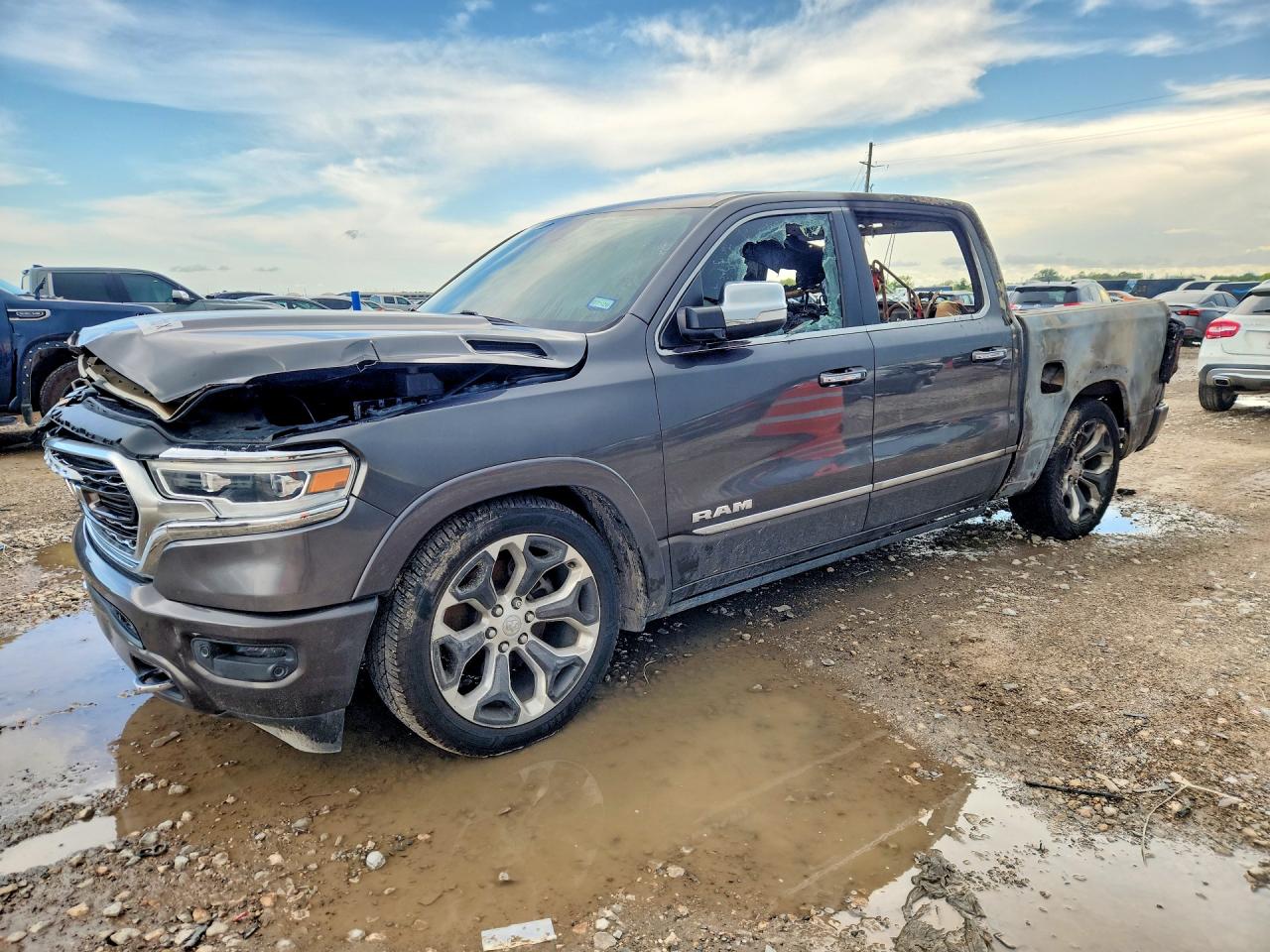 Salvage Ram 1500 Image