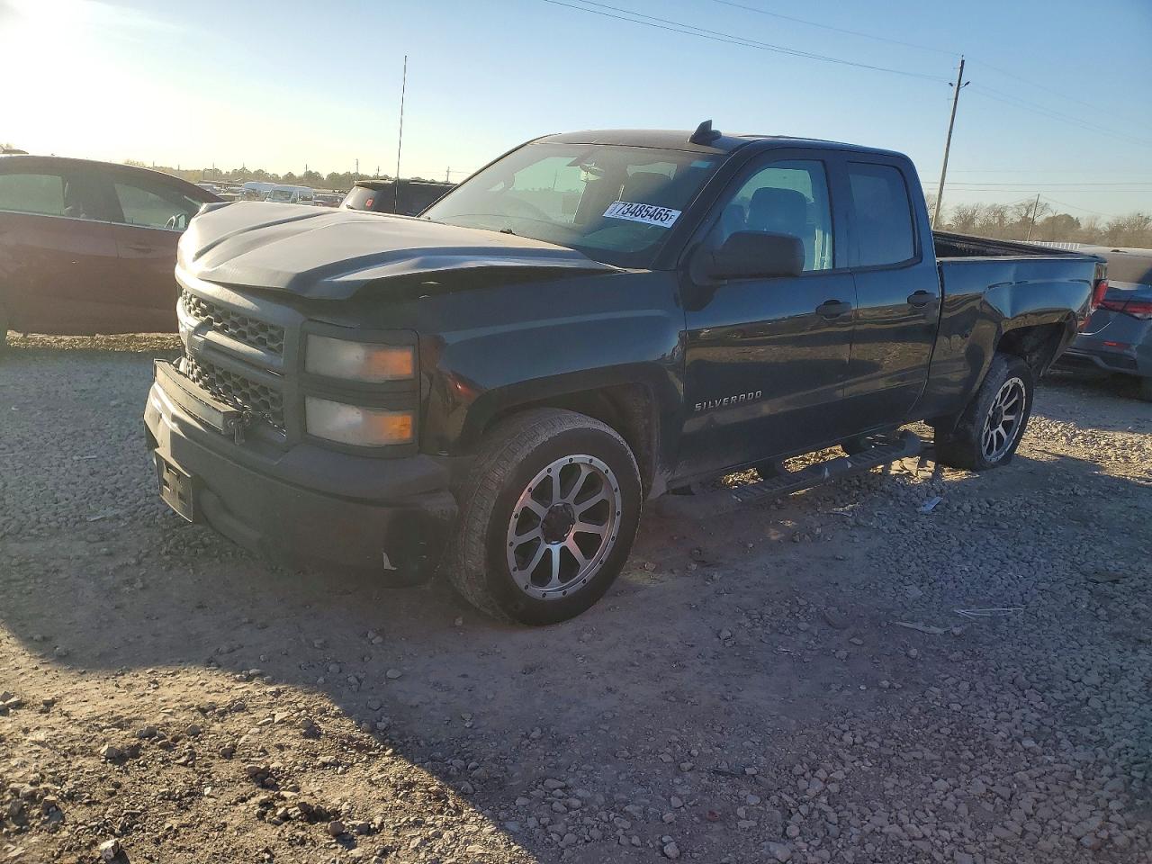 Salvage Chevrolet Silverado Image