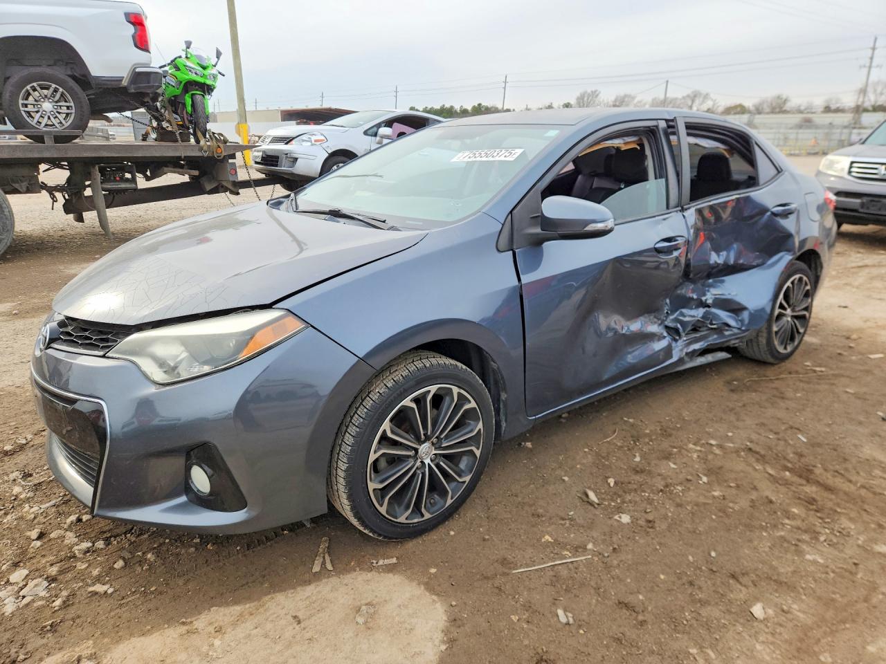 Salvage Toyota Corolla Image
