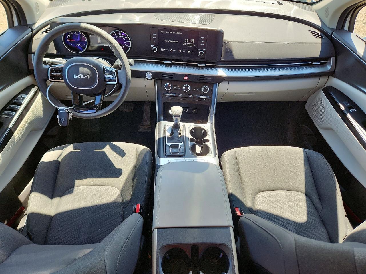 Kia Carnival Lx