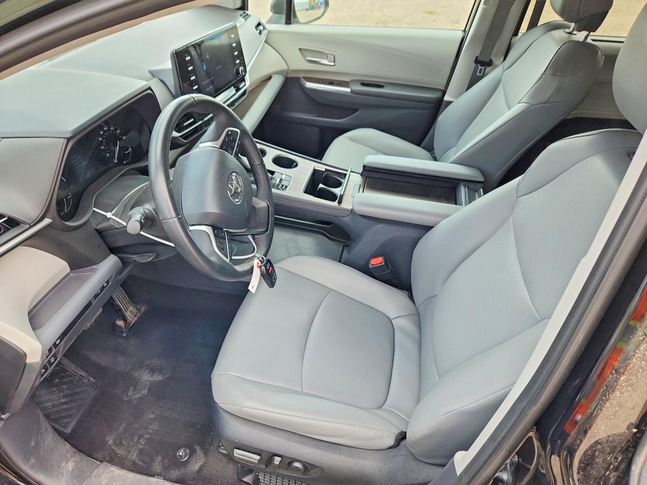 Toyota Sienna Xle