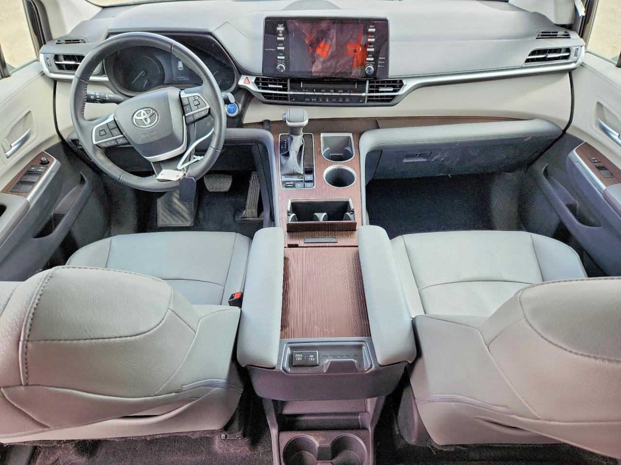 Toyota Sienna Xle