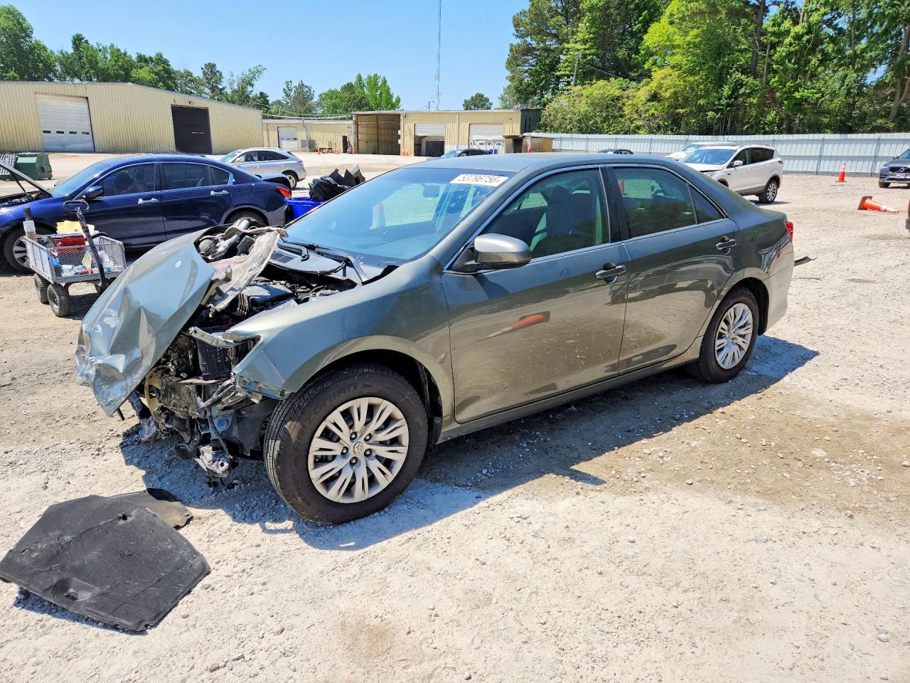 Salvage Toyota Camry Image