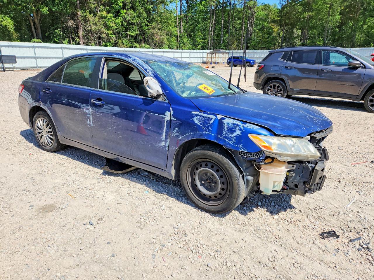Toyota Camry Le V6