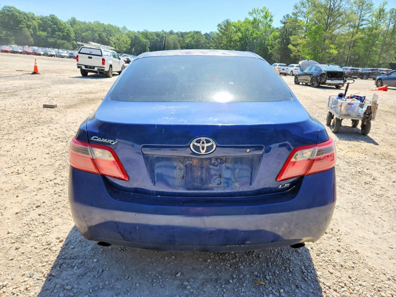 Toyota Camry Le V6