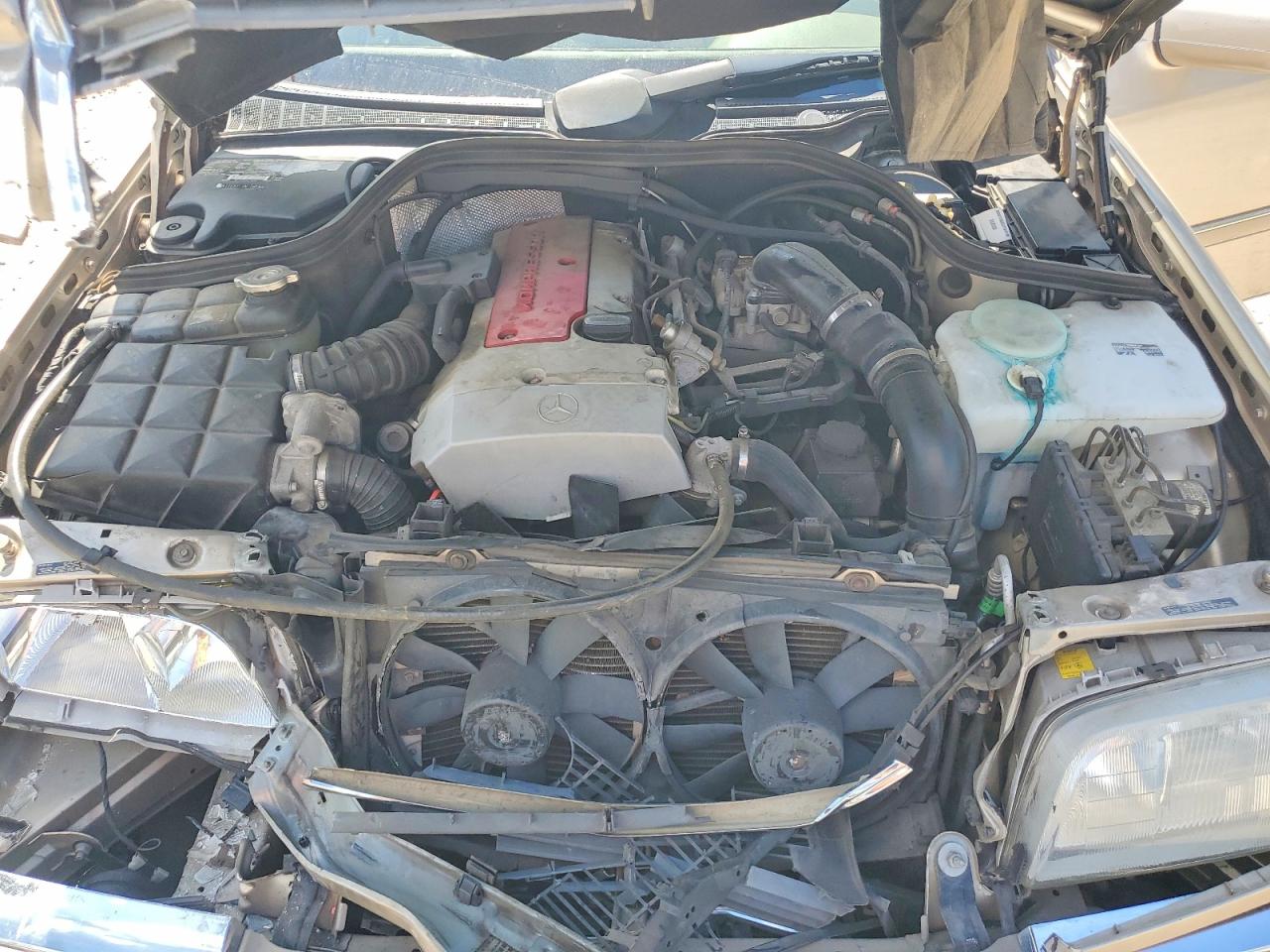 Mercedes-Benz C-Class 230
