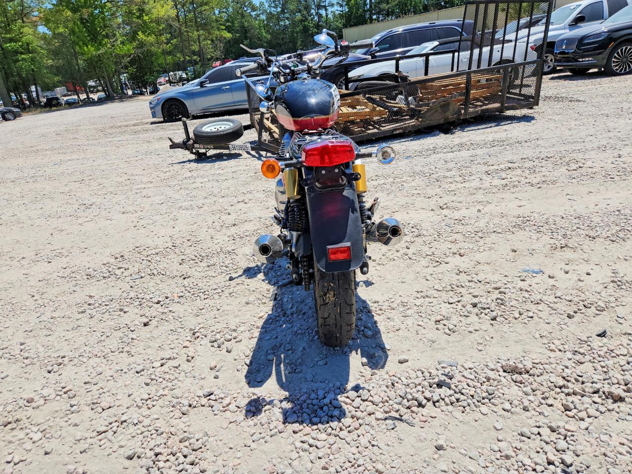 Royal Enfield Motors Int 650