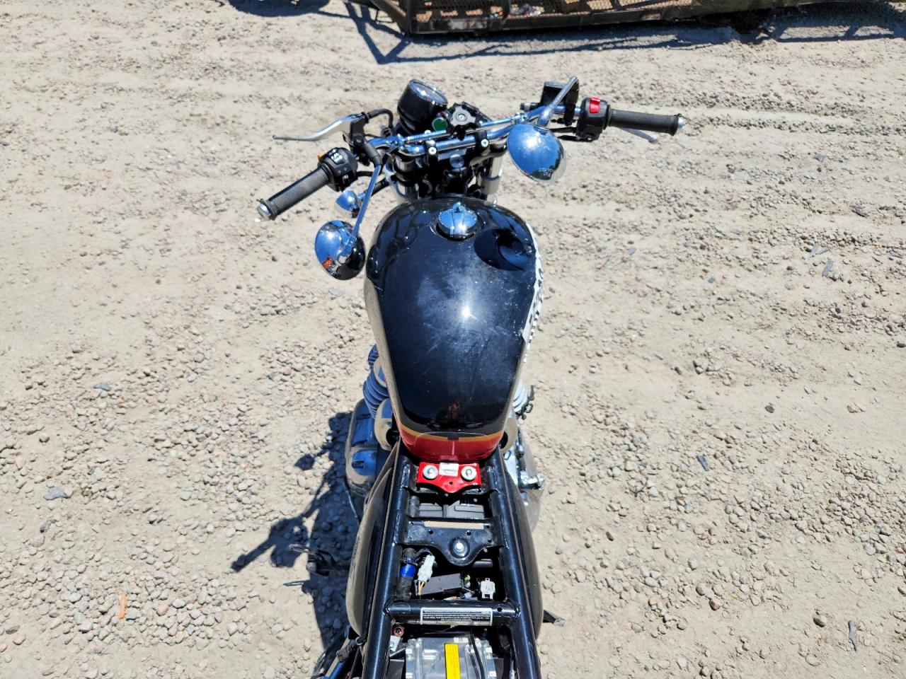 Royal Enfield Motors Int 650