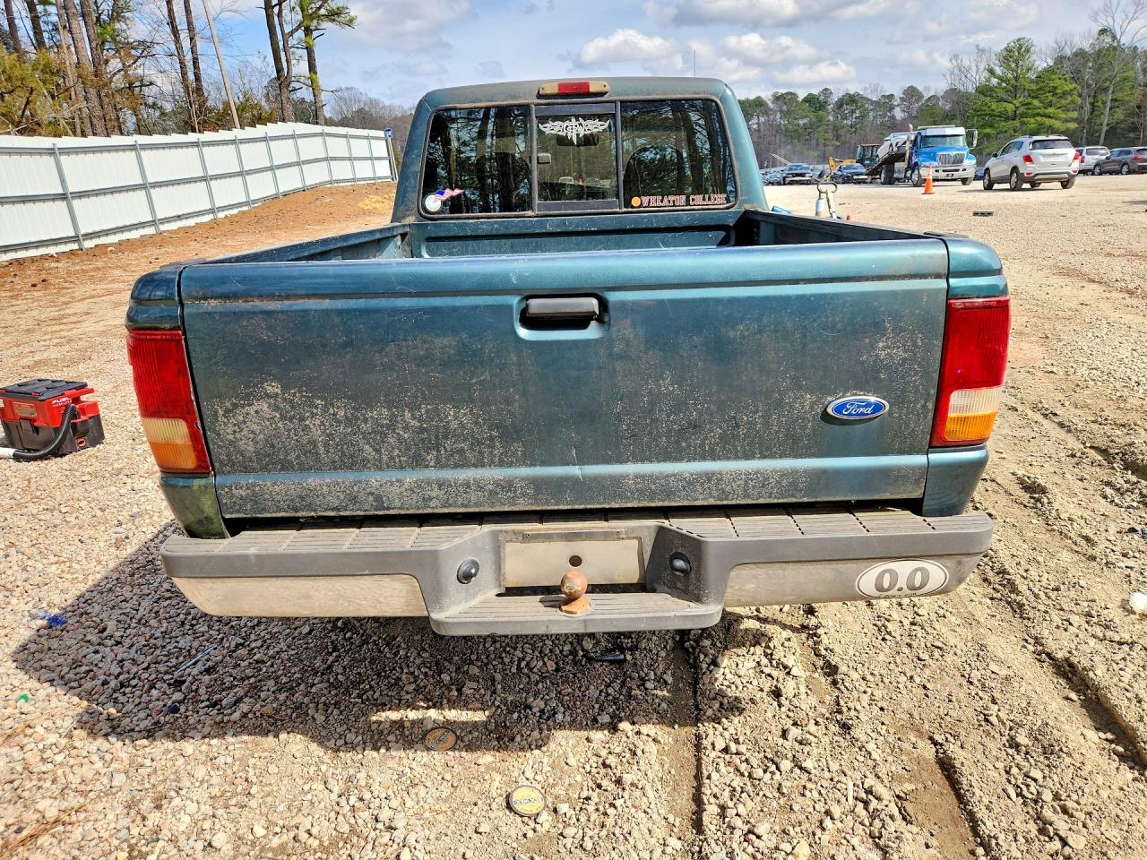 Ford Ranger Super Cab