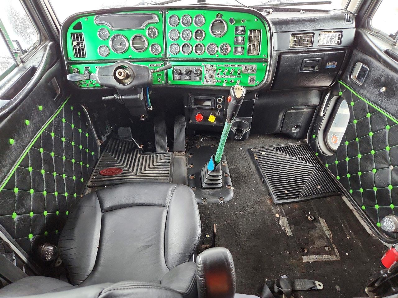 Peterbilt 379