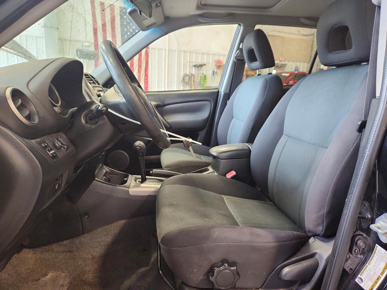 Toyota RAV4 Base