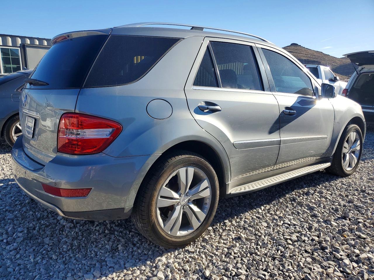 Mercedes-Benz M-Class 350