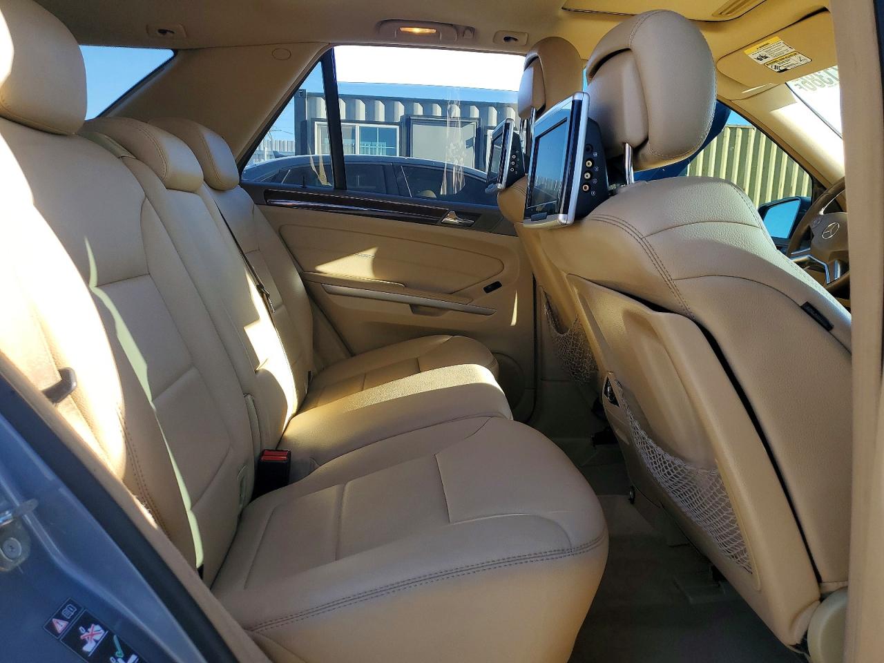 Mercedes-Benz M-Class 350