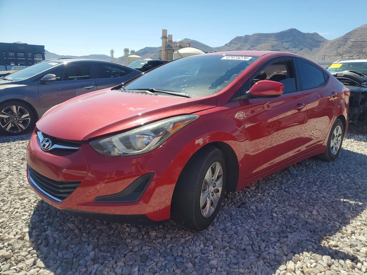Salvage Hyundai ELANTRA Image