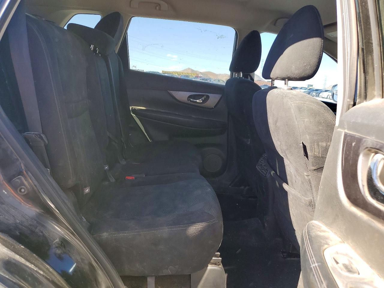 Nissan Rogue S
