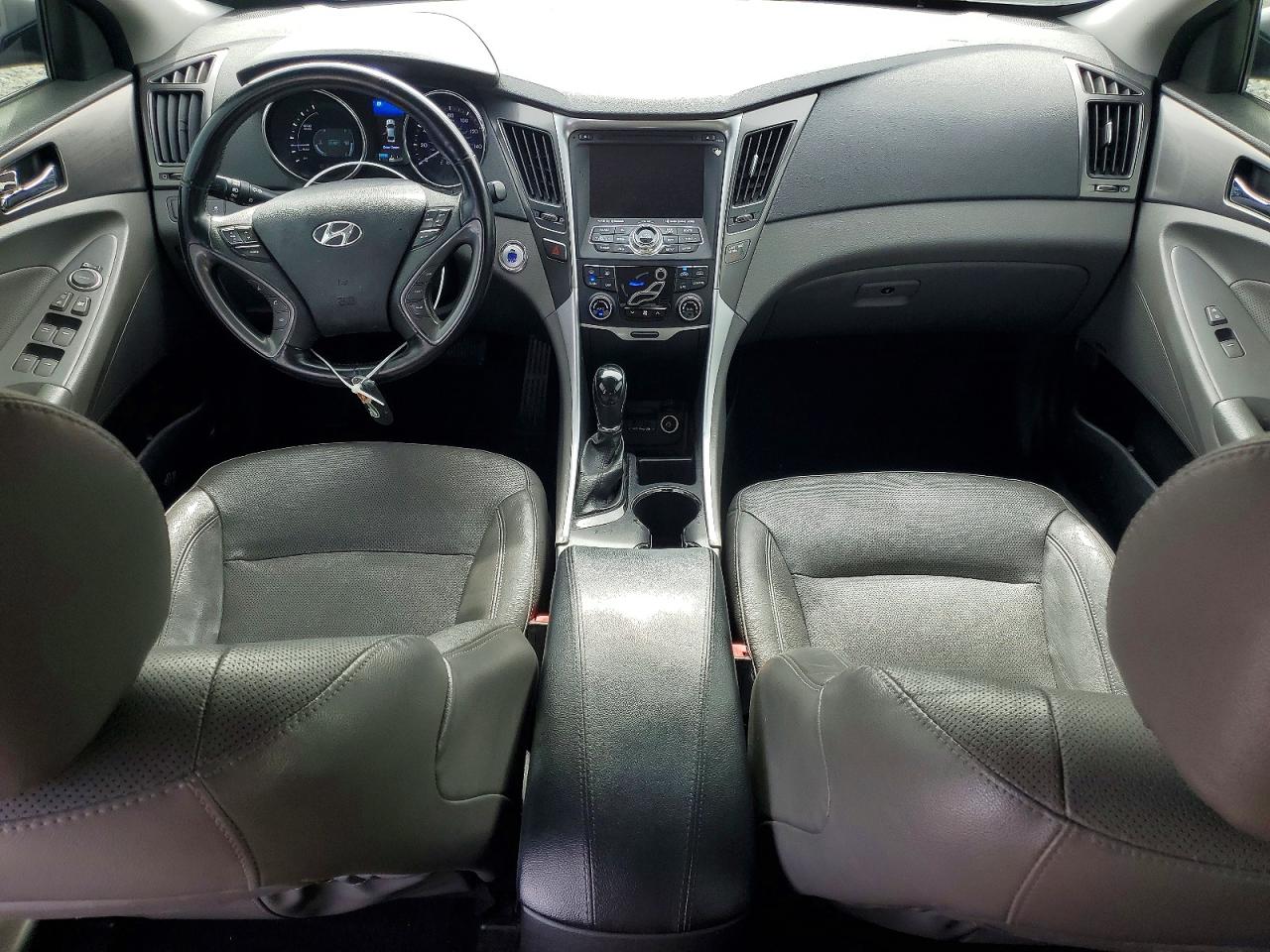 Hyundai SONATA Hybrid