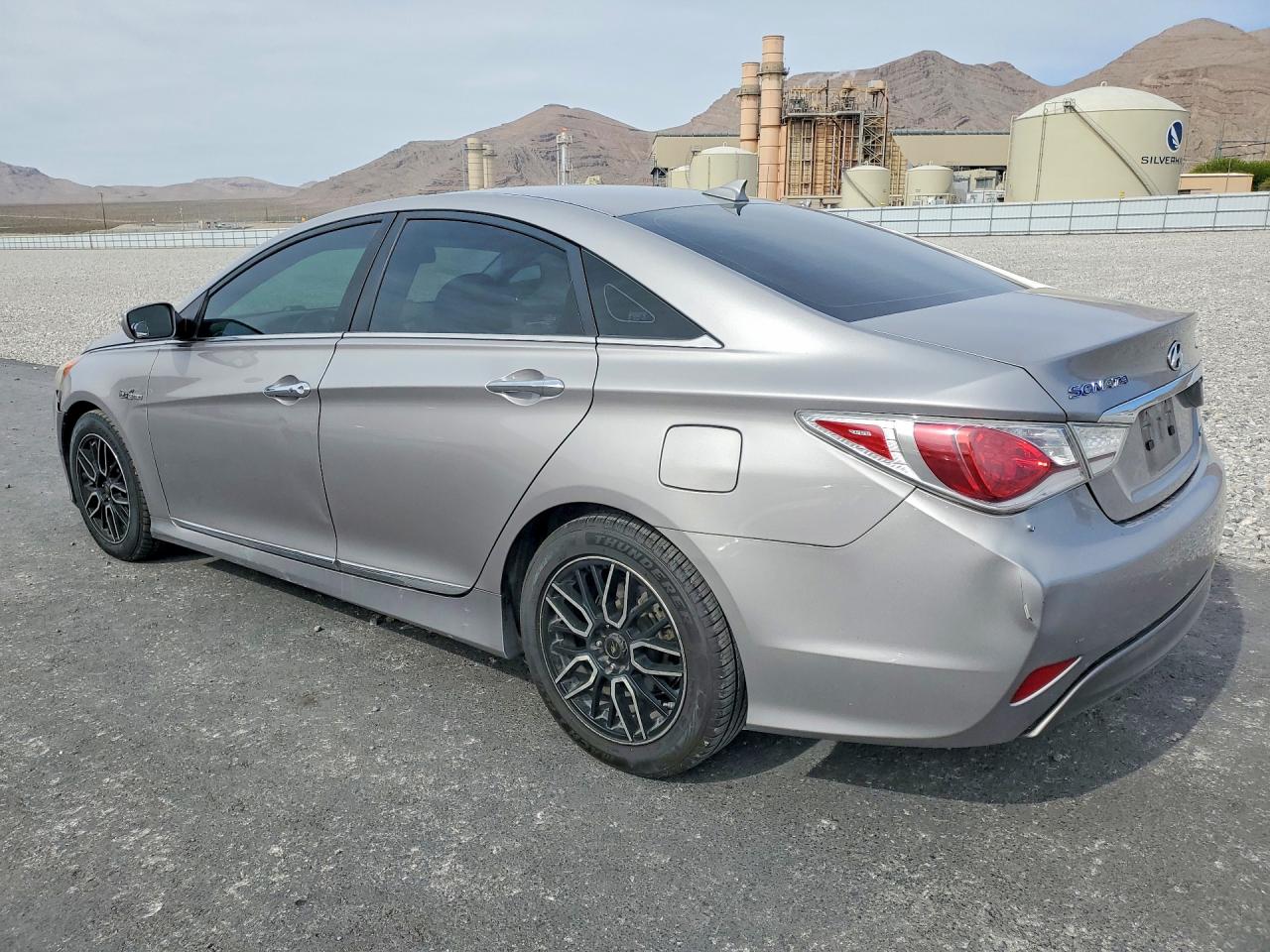 Hyundai SONATA Hybrid