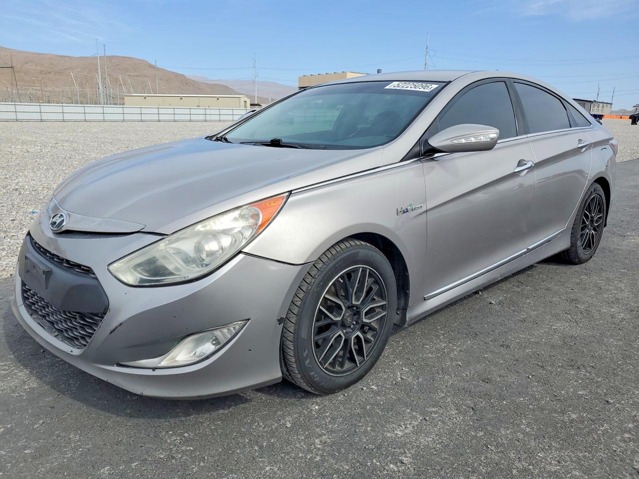 Salvage Hyundai SONATA Image