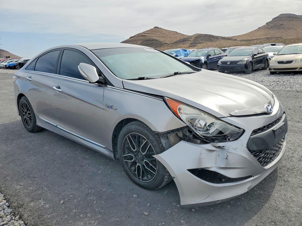 Hyundai SONATA Hybrid