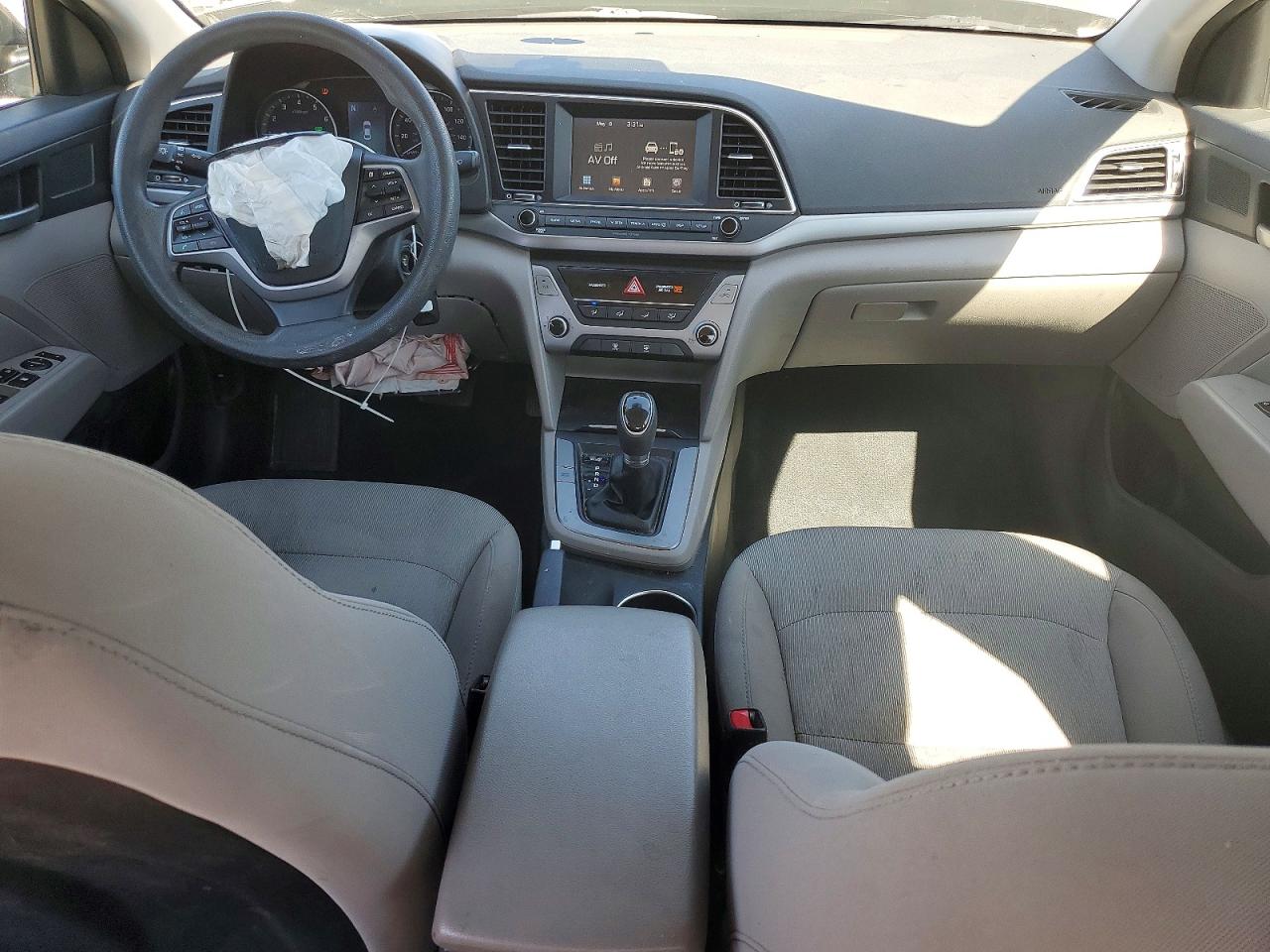 Hyundai ELANTRA Sel