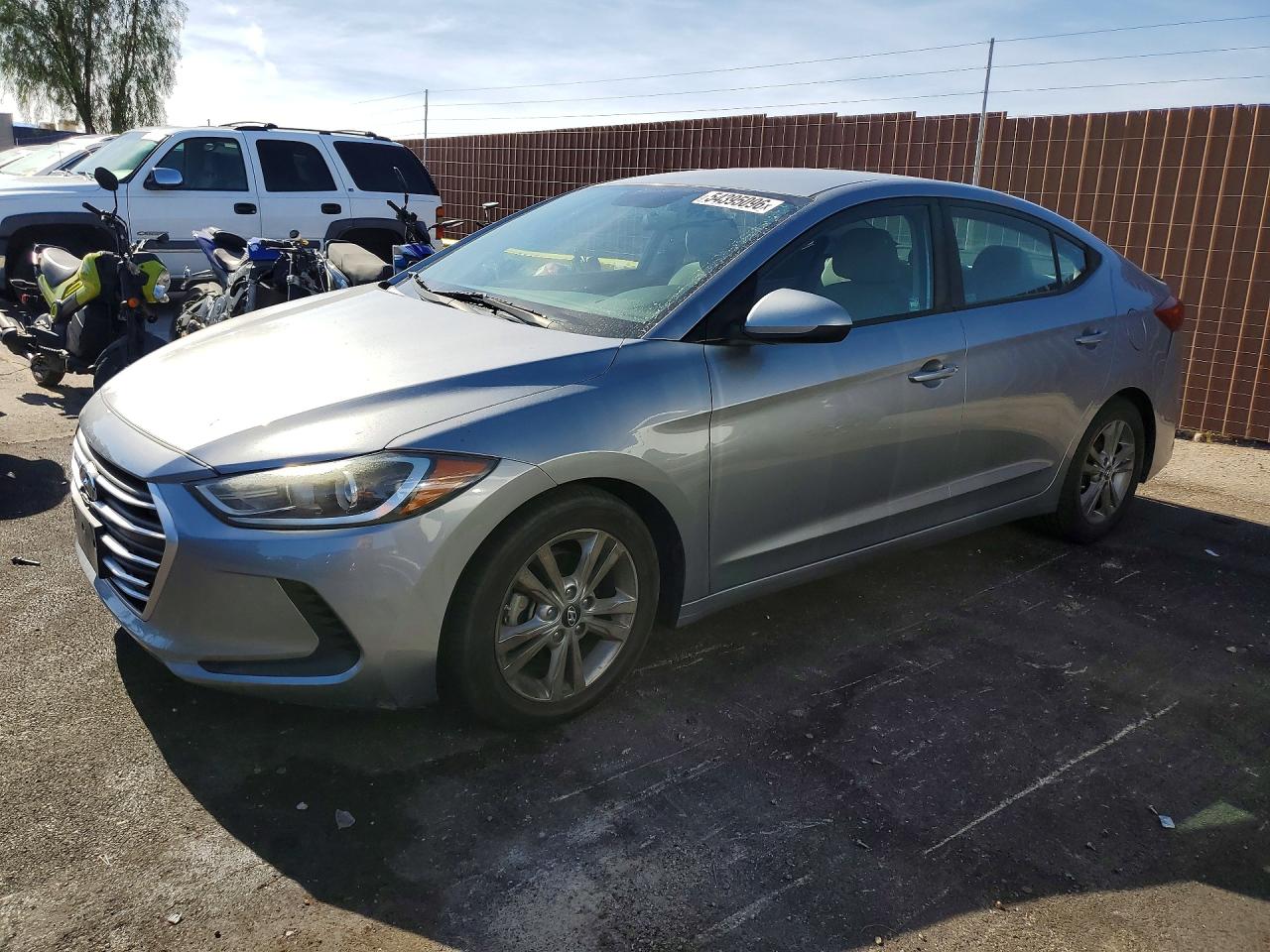 Salvage Hyundai ELANTRA Image