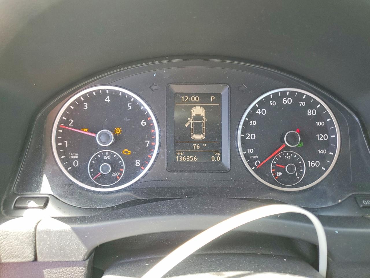 Volkswagen Tiguan S